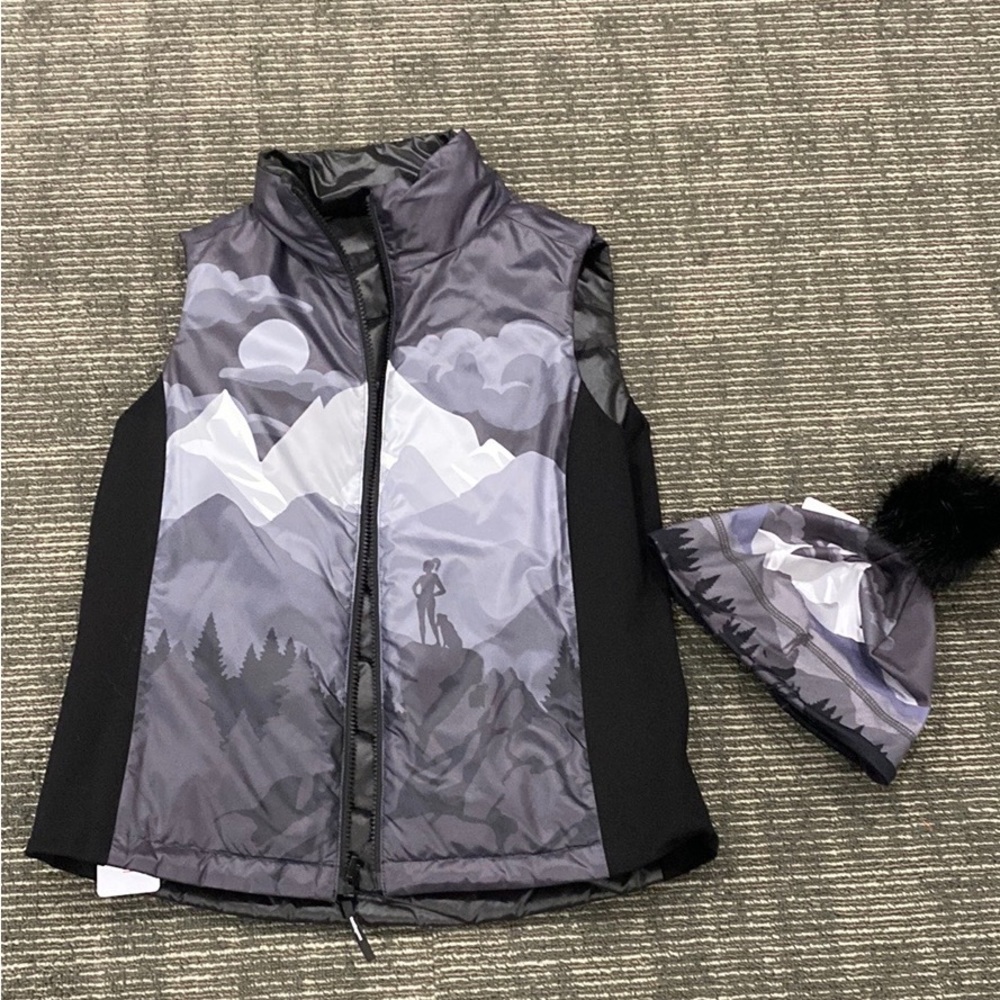 NWT Krimson Klover black reversible vest